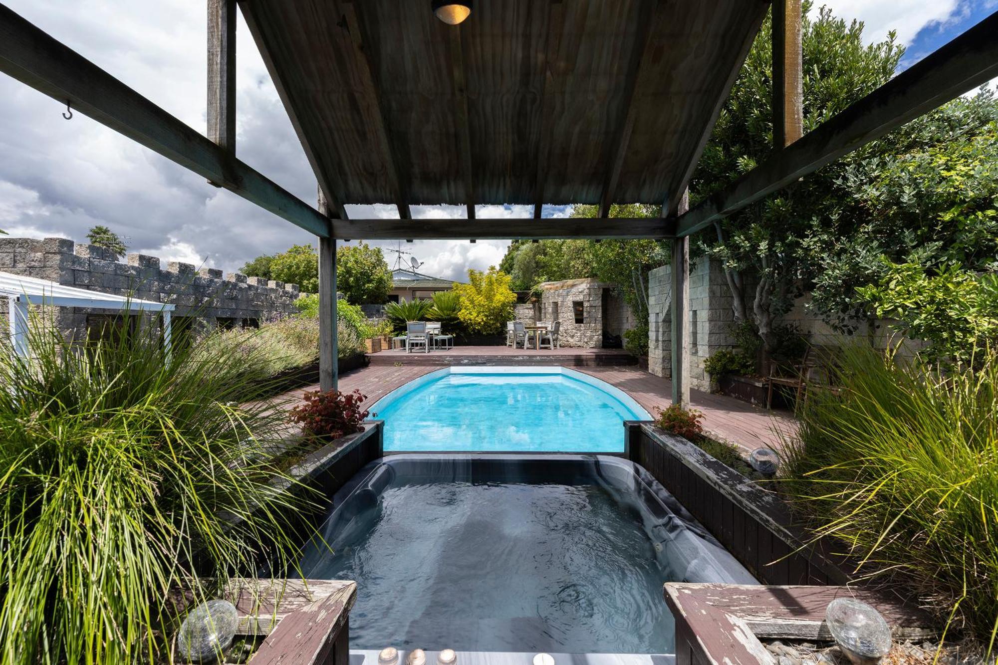 Unique Castle In Auckland Villa Екстериор снимка
